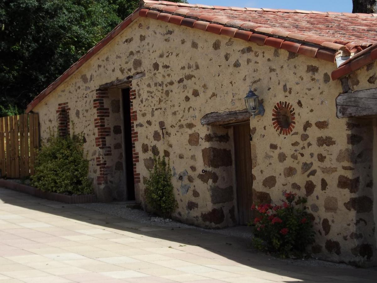 La Basse Monniere Bed & Breakfast Sevremont ภายนอก รูปภาพ