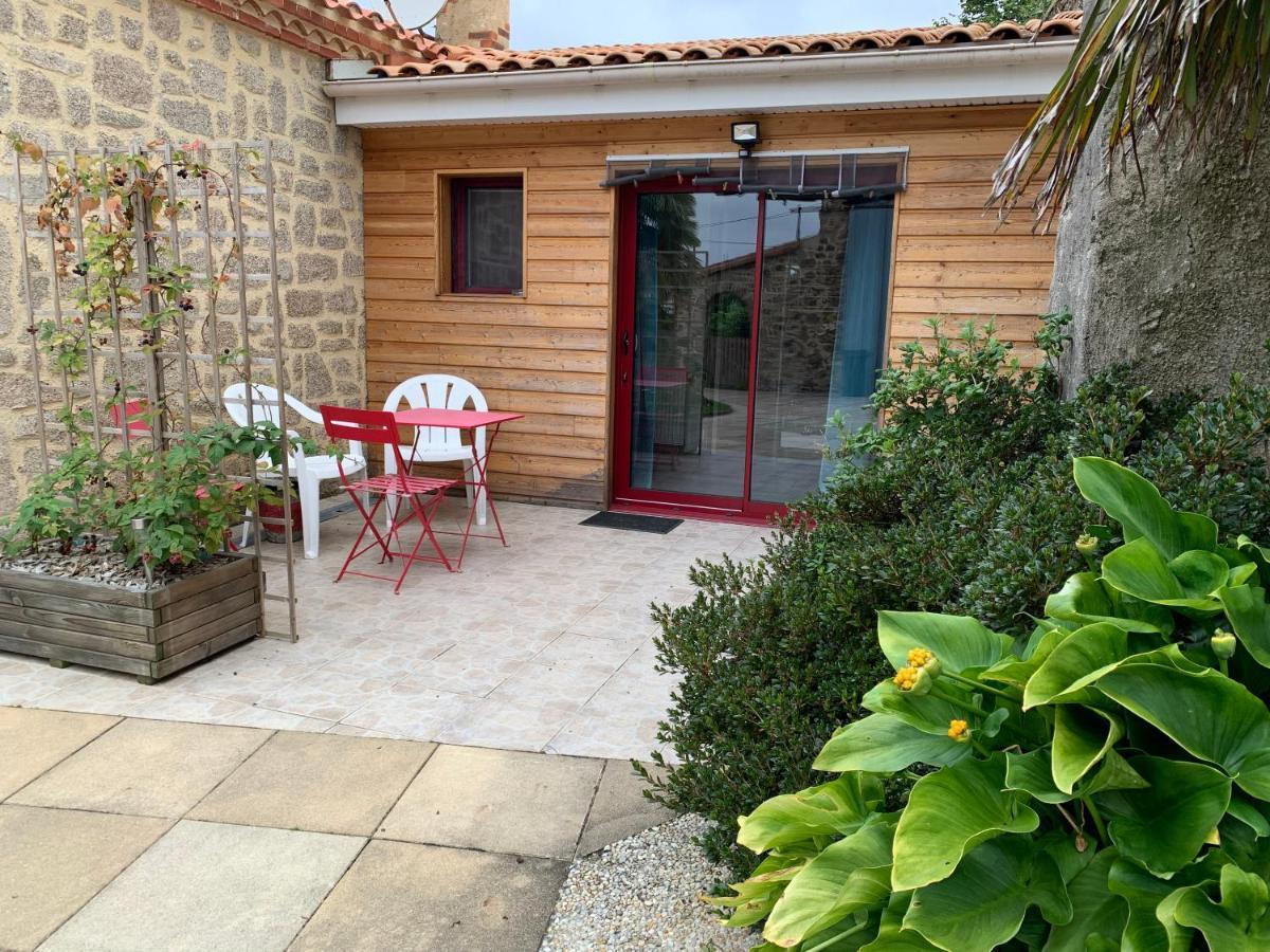 La Basse Monniere Bed & Breakfast Sevremont ภายนอก รูปภาพ