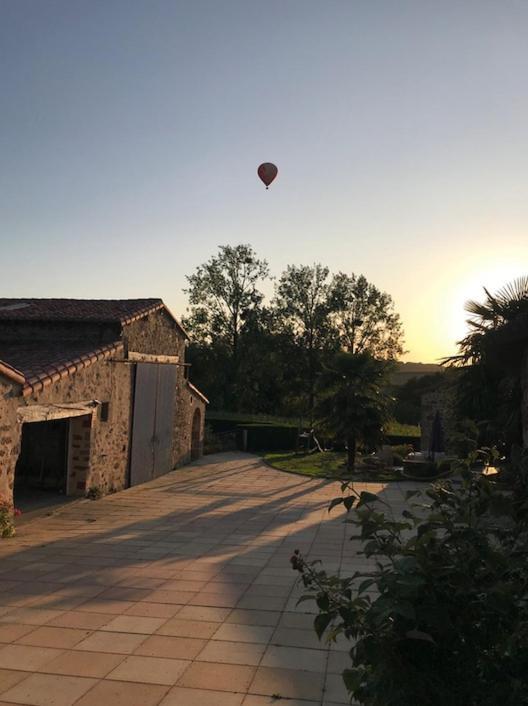 La Basse Monniere Bed & Breakfast Sevremont ภายนอก รูปภาพ